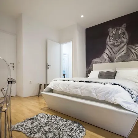 Apartman Leo-marin *