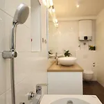 Leo-marin מאקרסקה