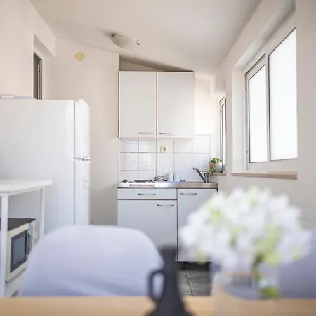 Apartment Leo-marin *