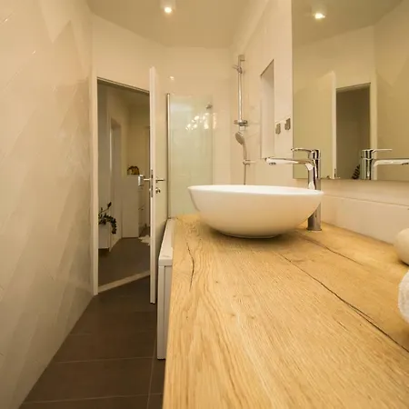 Leo-marin * Makarska