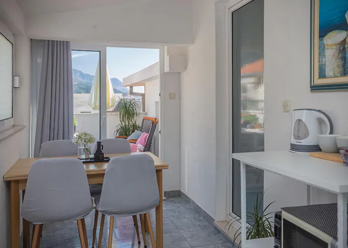 Leo-marin * Макарська