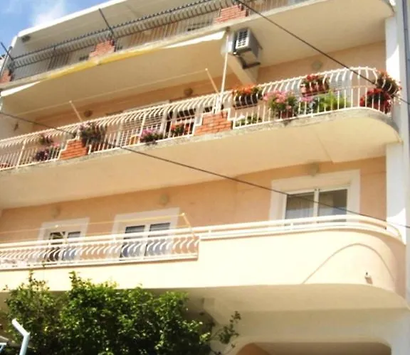 Leo-marin Apartment Makarska